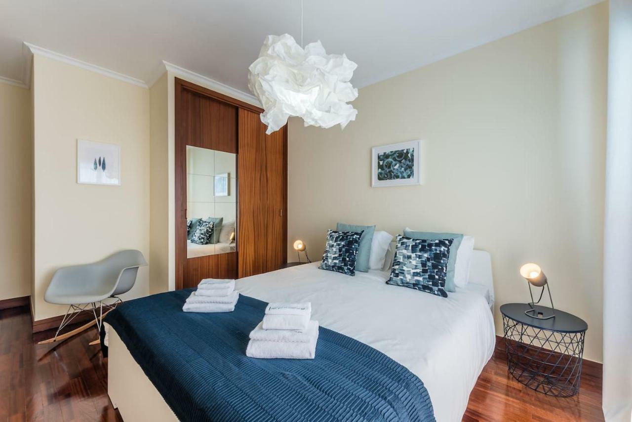 Guestready- Reflecting Apt Apartment Porto Bagian luar foto